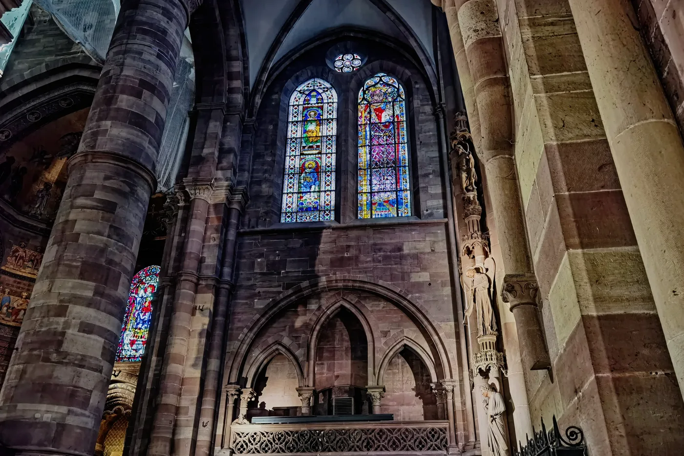 Pilier des Anges dans le transept sud de la cathédrale de Strasbourg